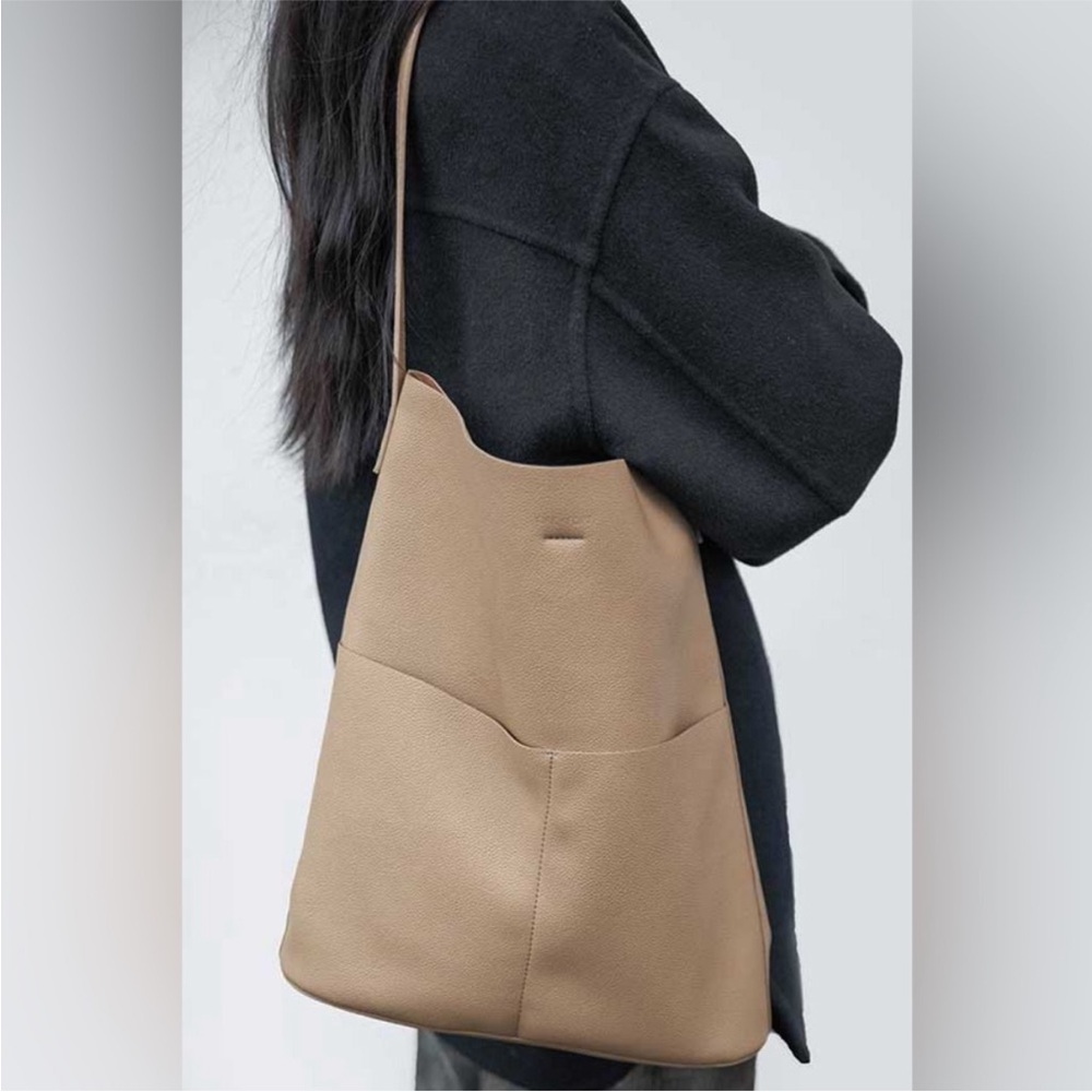 OAK + FORT City Tote Vegan Leather Beige Tan